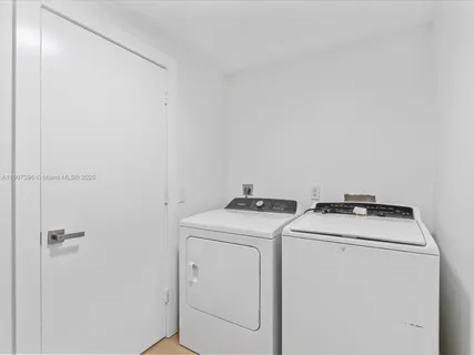 $1,499,000 | 19461 Northeast 22nd Road, North Miami Beach, FL 33179