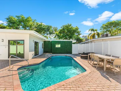 $1,499,000 | 19461 Northeast 22nd Road, North Miami Beach, FL 33179