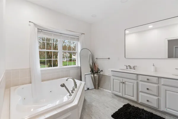 $5,000 | 6 Tanglewood Drive, Nashua, NH 03062