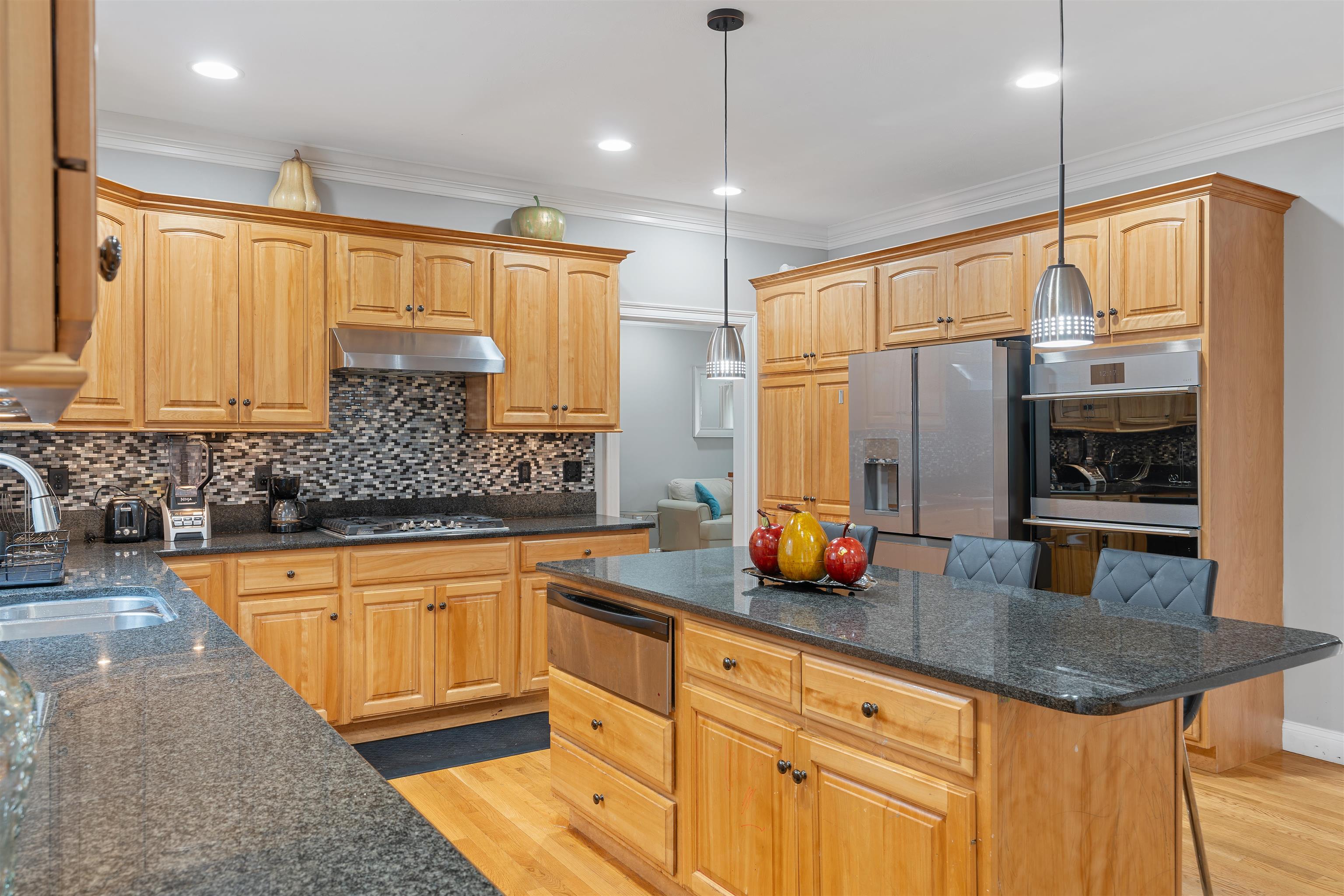 6 Tanglewood Drive Nashua, NH 03062 - Photo 10 of 21