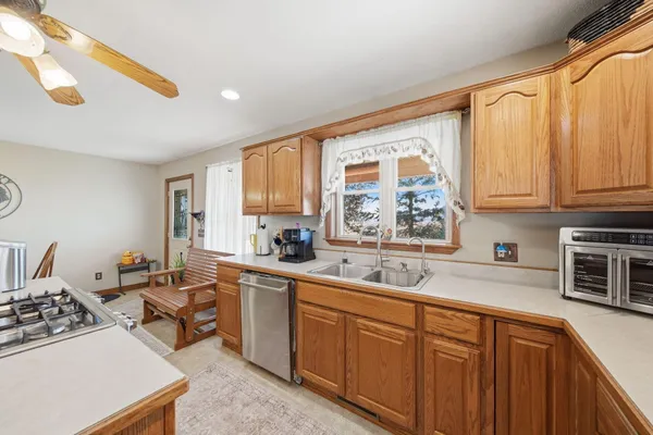 $435,000 | 18598 Bradstreet Road, Hudson, MI 49247