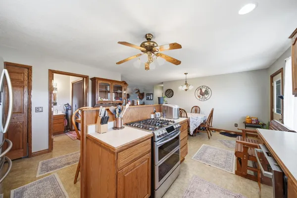 $435,000 | 18598 Bradstreet Road, Hudson, MI 49247