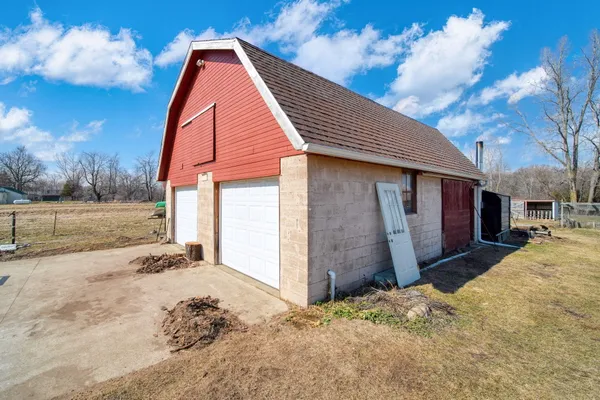 $435,000 | 18598 Bradstreet Road, Hudson, MI 49247