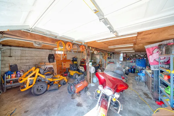 $435,000 | 18598 Bradstreet Road, Hudson, MI 49247