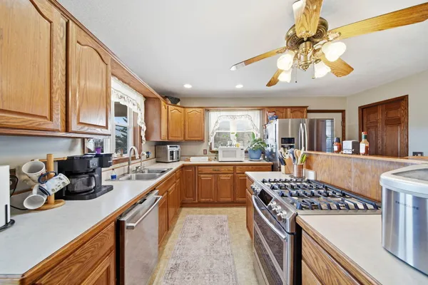 $435,000 | 18598 Bradstreet Road, Hudson, MI 49247