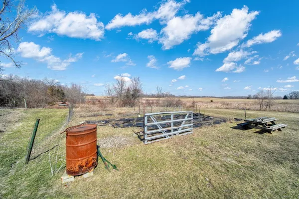 $435,000 | 18598 Bradstreet Road, Hudson, MI 49247