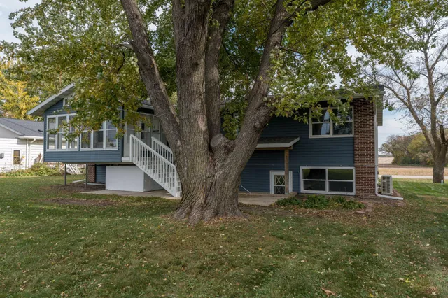 $329,900 | 34365 Old Highway 13, Waseca, MN 56093