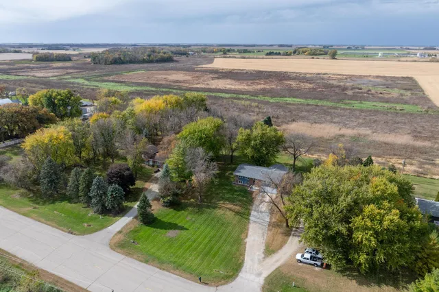$329,900 | 34365 Old Highway 13, Waseca, MN 56093