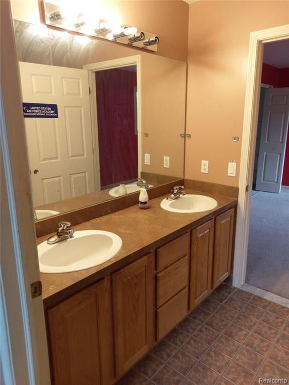 47442 Madison Canton, MI 48188 - Photo 36 of 50
