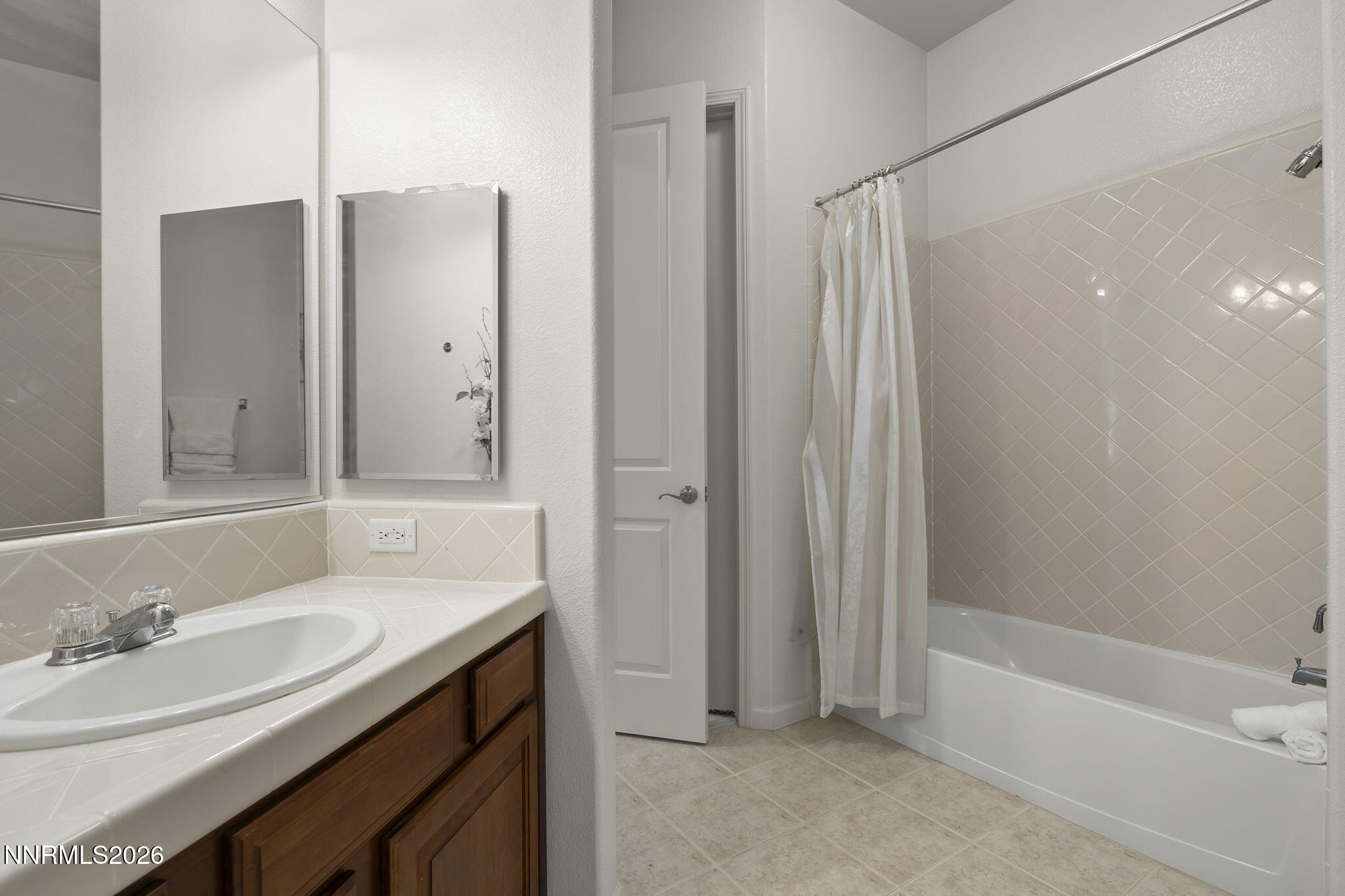 9900 Wilbur May Parkway, Unit 304 Reno, NV 89521 - Photo 26 of 47 26-web-or-mls-_DSC9289