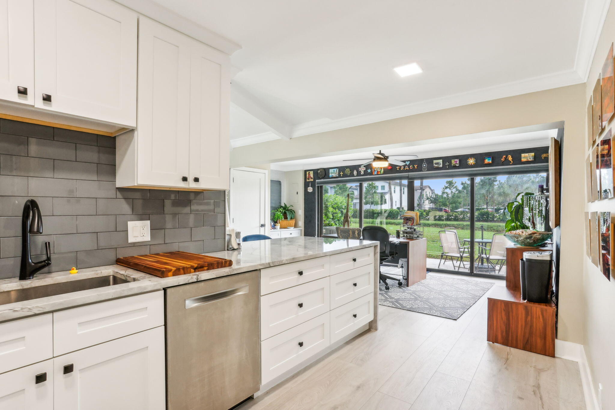 6716 Tiburon Circle Boca Raton, FL 33433 - Photo 1 of 22 Light kitchen5