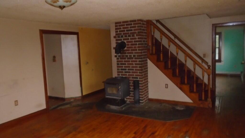 147 Parmenter Hill Road China, ME 04358 - Photo 4 of 23 Living room (Custom)