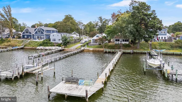 a view of a lake with houses