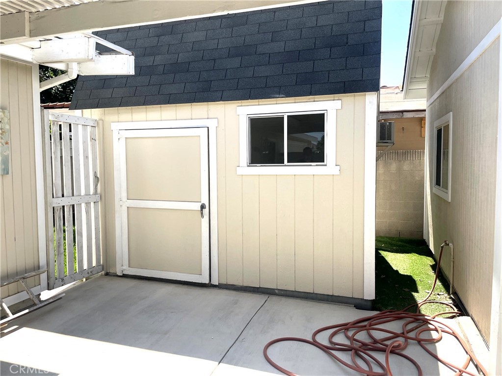 9488 Foster Road Bellflower, CA 90706 - Photo 30 of 37