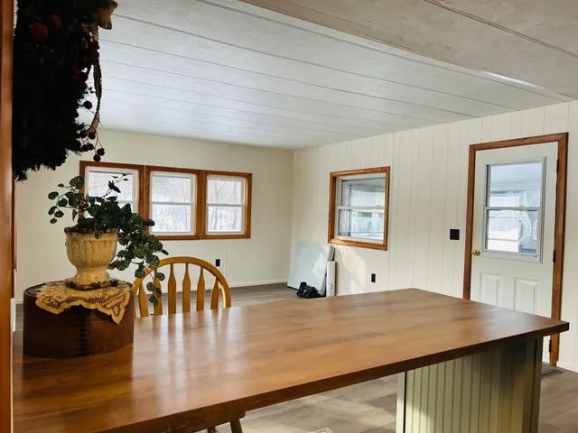 $69,900 | 4 Cedar Street, Colebrook, NH 03576