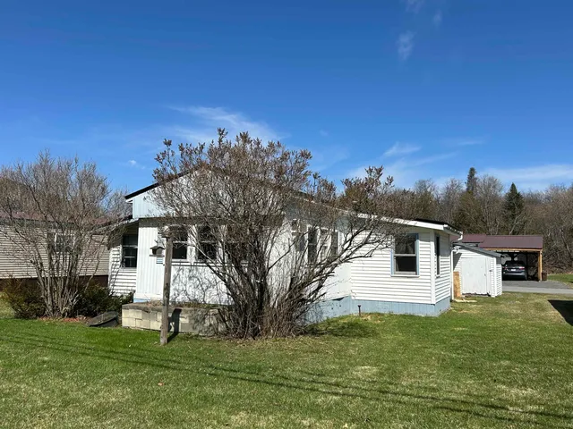 $69,900 | 4 Cedar Street, Colebrook, NH 03576