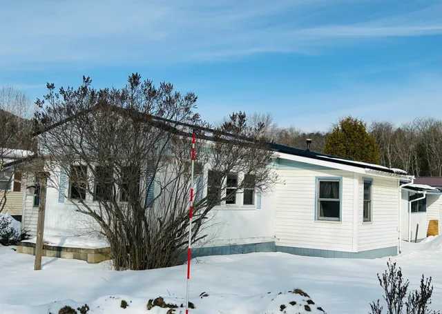 $69,900 | 4 Cedar Street, Colebrook, NH 03576