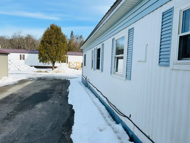 $69,900 | 4 Cedar Street, Colebrook, NH 03576