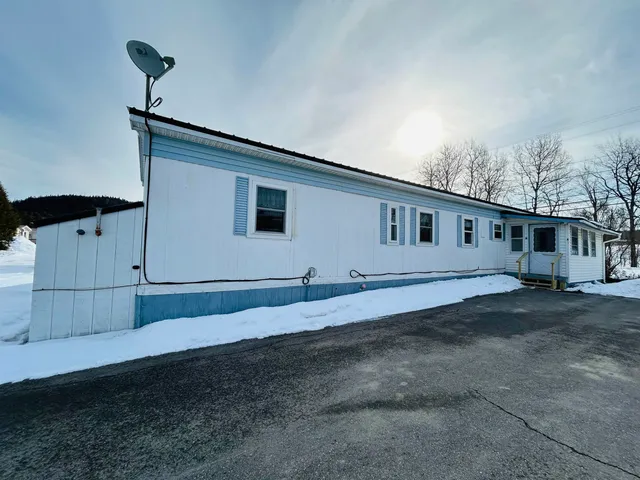 $69,900 | 4 Cedar Street, Colebrook, NH 03576