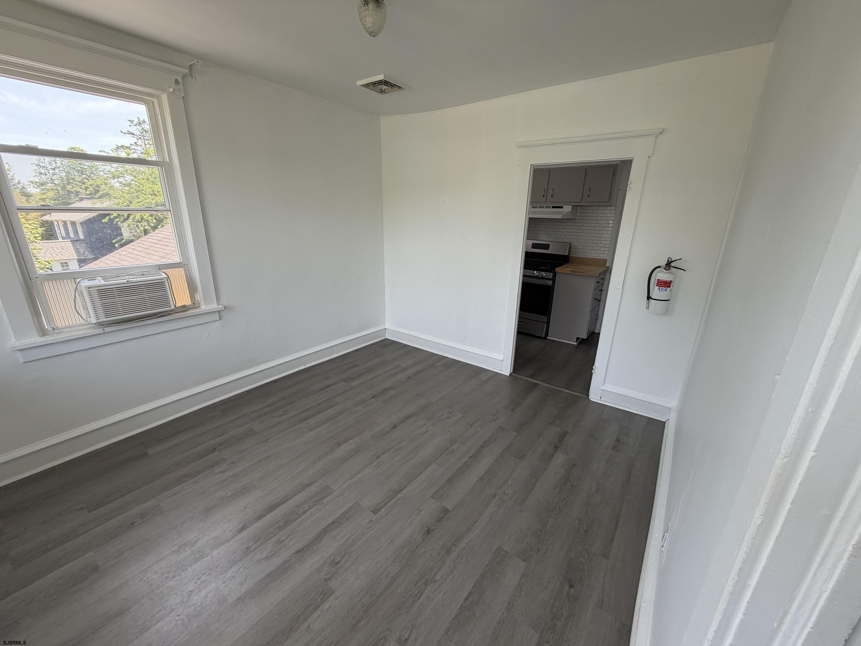 1052 Shore Road Linwood, NJ 08221 - Photo 4 of 15