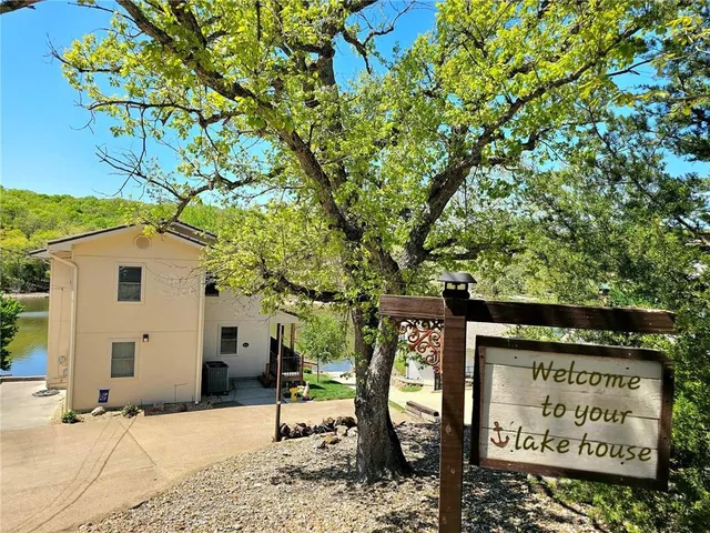 $1,070,000 | 1182-1233 Oval Road, Climax Springs, MO 65324