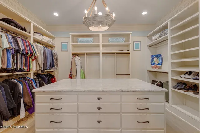 $869,000 | 128 Oakview Boulevard, Lafayette, LA 70503