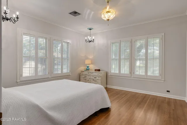 $869,000 | 128 Oakview Boulevard, Lafayette, LA 70503