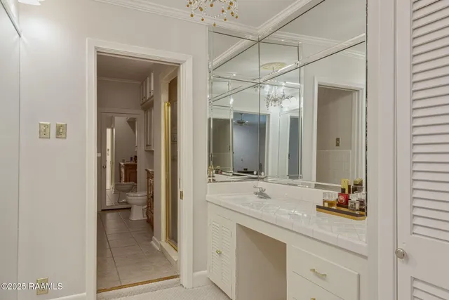 $869,000 | 128 Oakview Boulevard, Lafayette, LA 70503