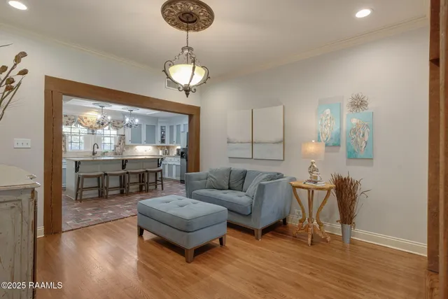 $869,000 | 128 Oakview Boulevard, Lafayette, LA 70503