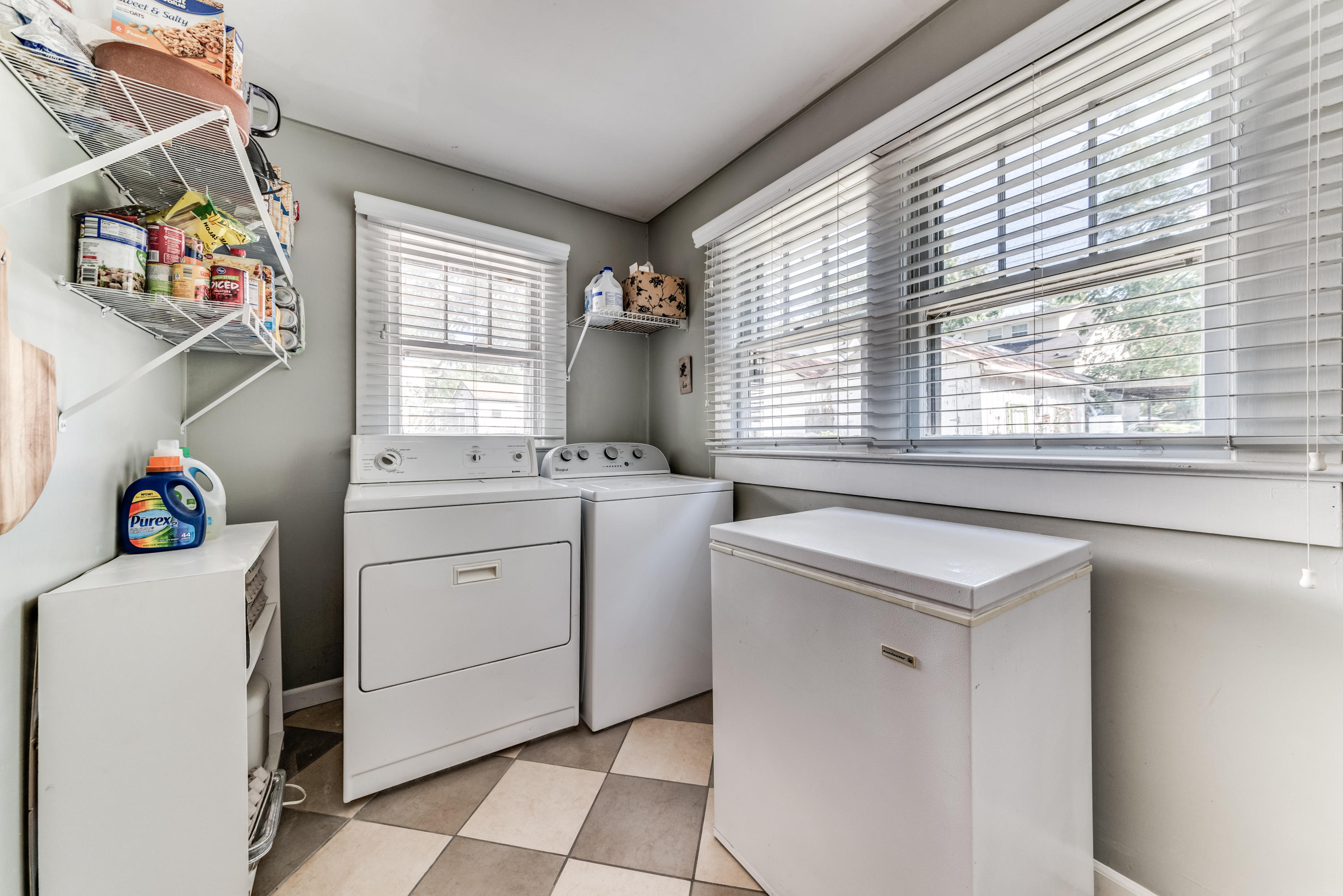 1344 Remsen Street Alcoa, TN 37701 - Photo 14 of 24 Laundry room