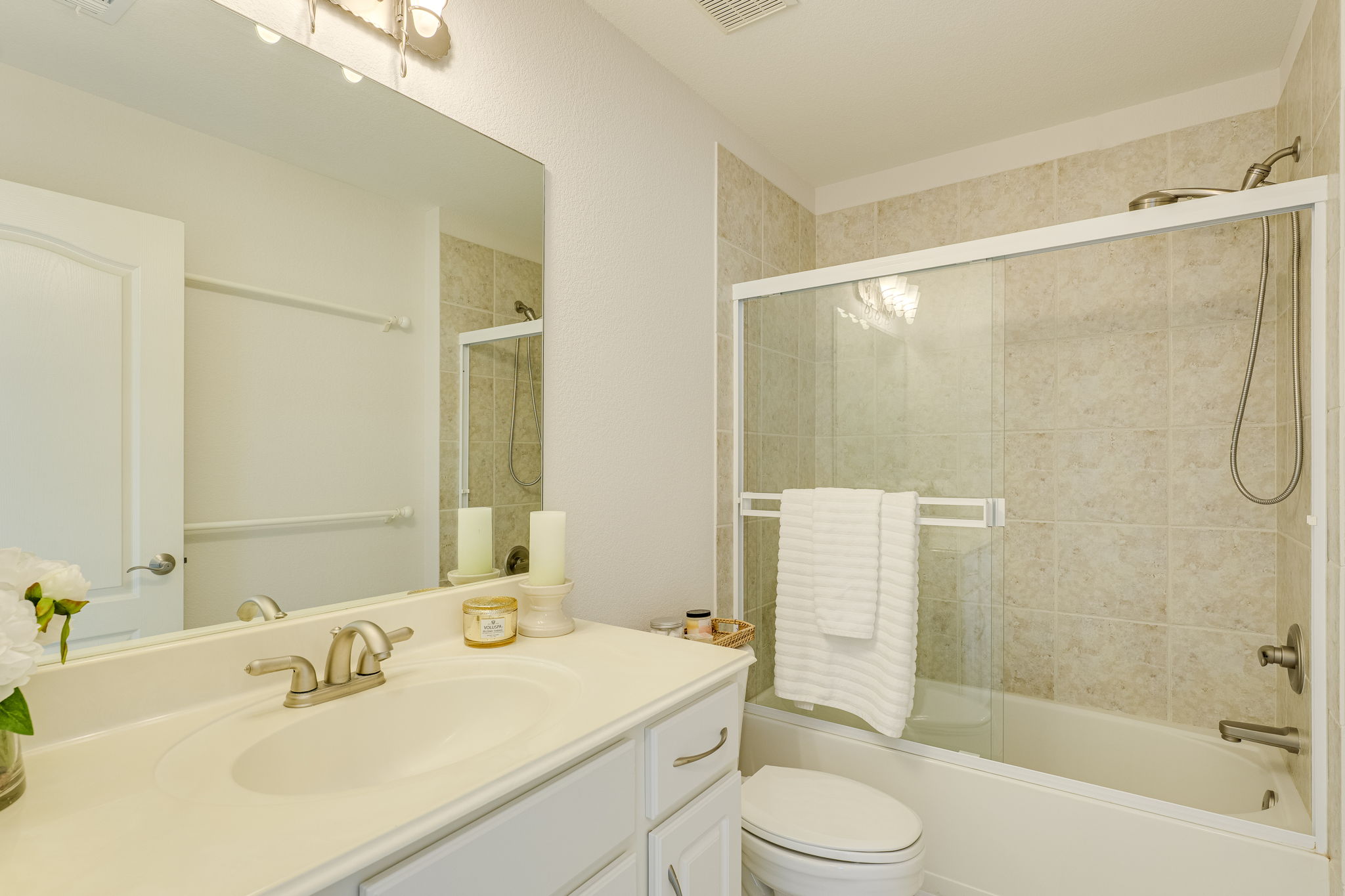 4424 Lago Viento Austin, TX 78734 - Photo 31 of 38 This upstairs bathroom is located near the 3rd upstairs bedroom and off of the bonus room.