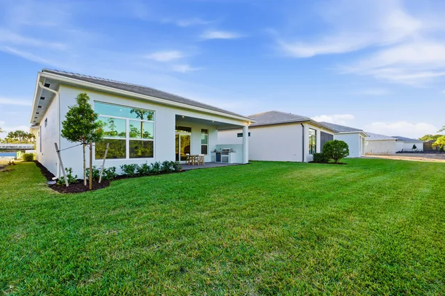 a front view of house with yard