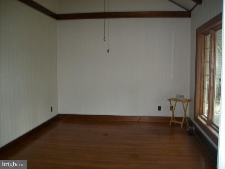 449 Greene Road Warminster, PA 18974 - Photo 3 of 18 Living Room