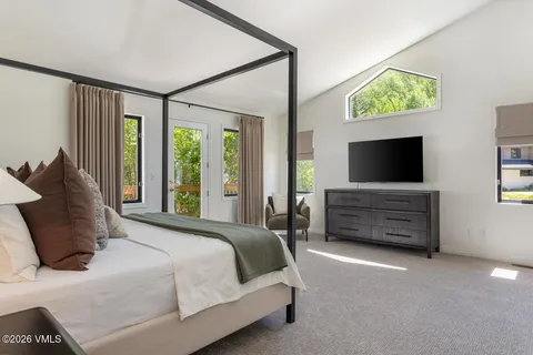 $3,695,000 | 860 Deer Boulevard, Avon, CO 81620