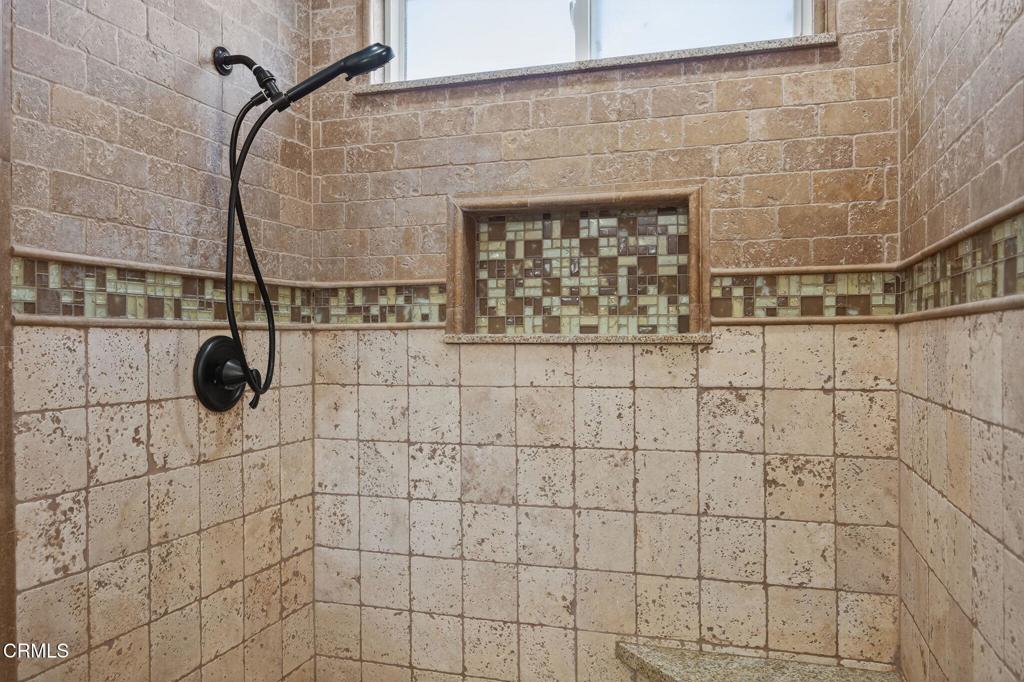 747 Southwick Street Santa Paula, CA 93060 - Photo 24 of 49 24-web-or-mls-024_UpmarketMedia-747Sou09