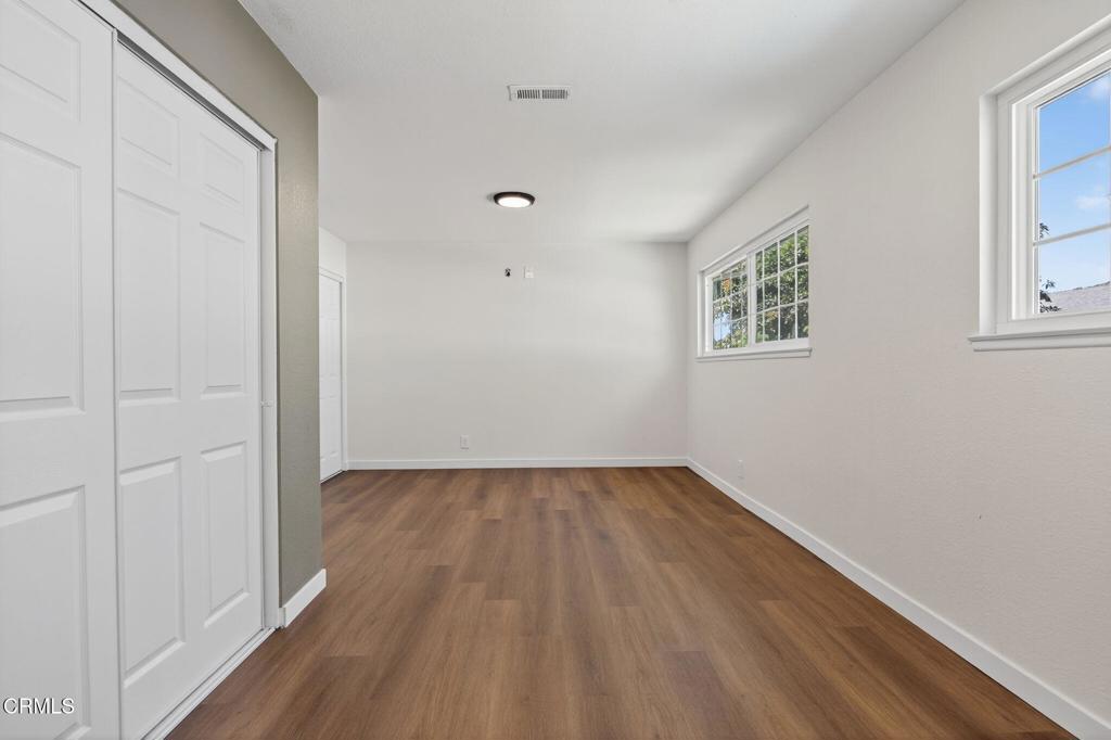 747 Southwick Street Santa Paula, CA 93060 - Photo 29 of 49 29-web-or-mls-029_UpmarketMedia-747Sou12