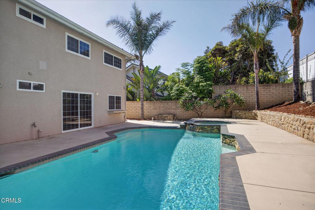 747 Southwick Street Santa Paula, CA 93060 - Photo 43 of 49 43-web-or-mls-043_UpmarketMedia-747Sou17