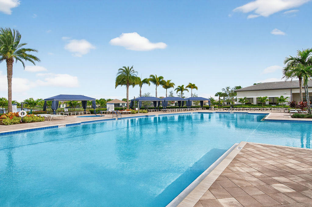 11784 Southwest Sailfish Isles Way Port St. Lucie, FL 34987 - Photo 43 of 77 Valencia Cay Pool