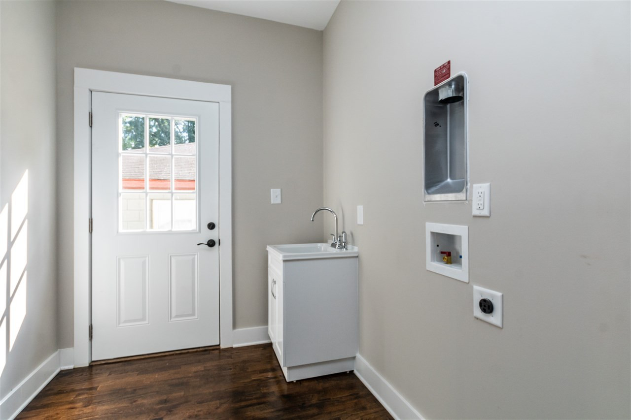 1113 South East Street Raleigh, NC 27601 - Photo 17 of 20 Photo 17