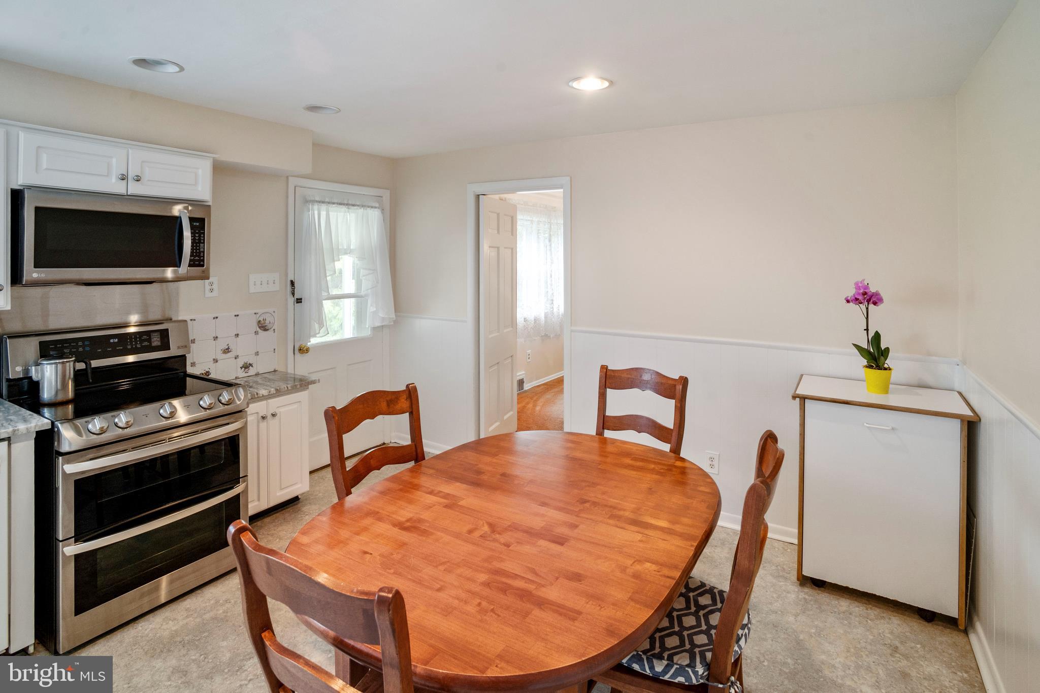 20 Austin Road Yardley, PA 19067 - Photo 9 of 40 Gallery Image 9