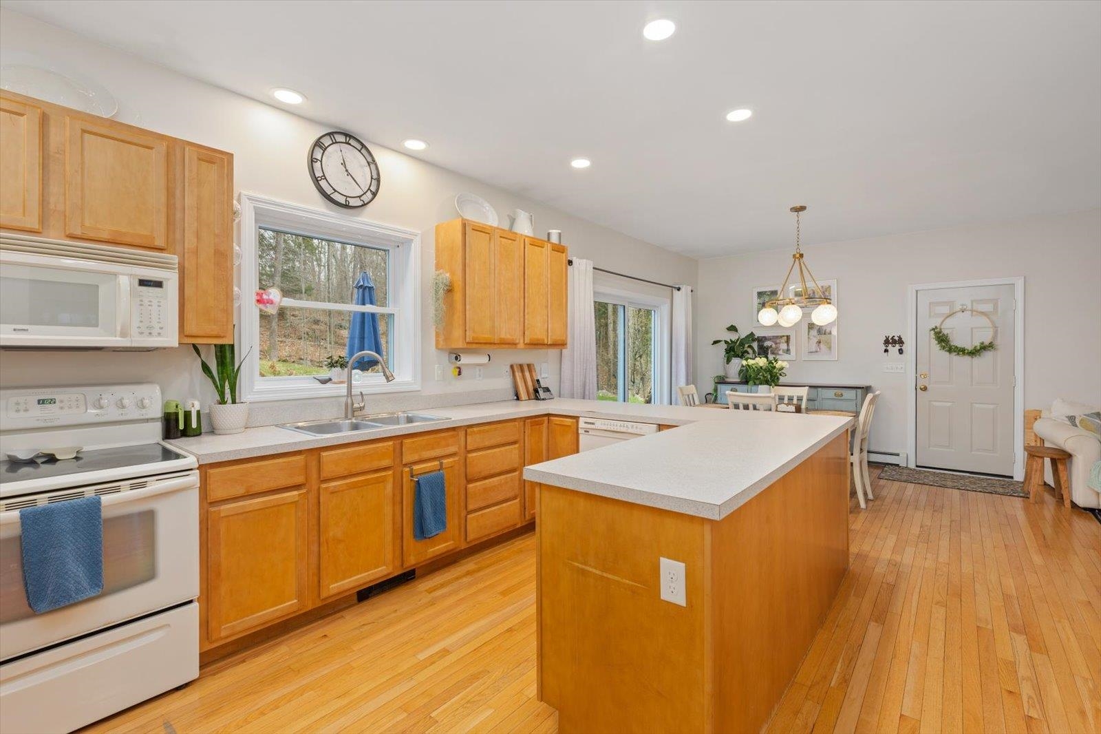 533 Windmill Hill Road Dublin, NH 03444 - Photo 11 of 38