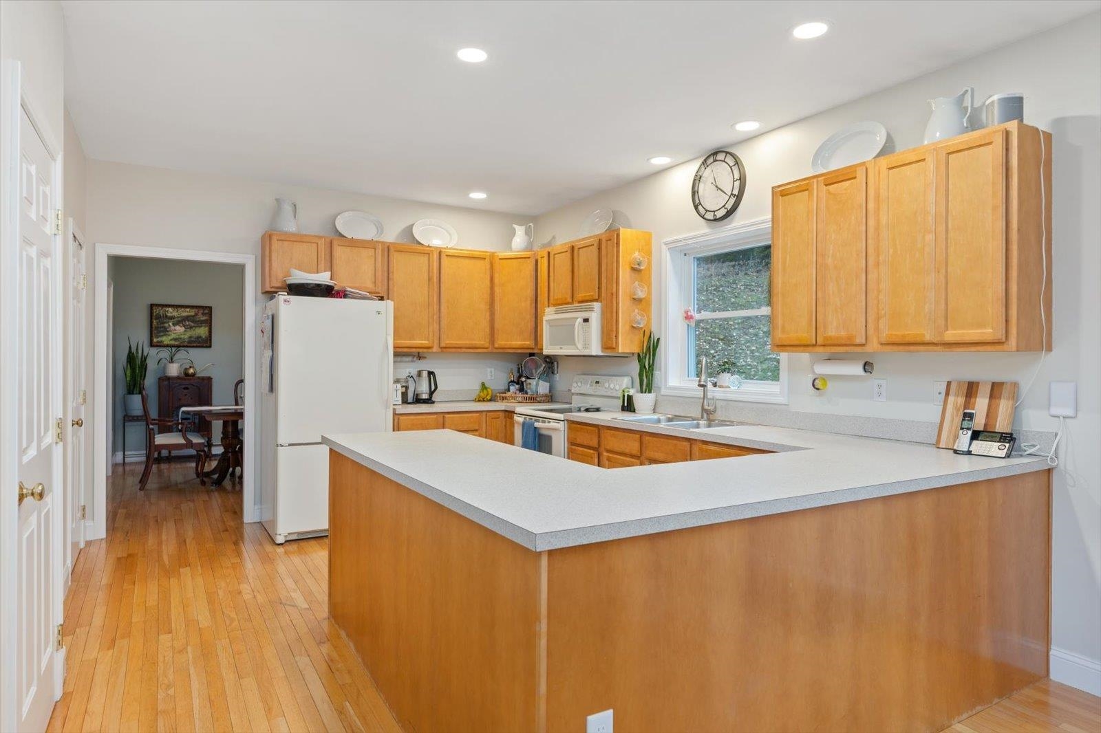 533 Windmill Hill Road Dublin, NH 03444 - Photo 9 of 38