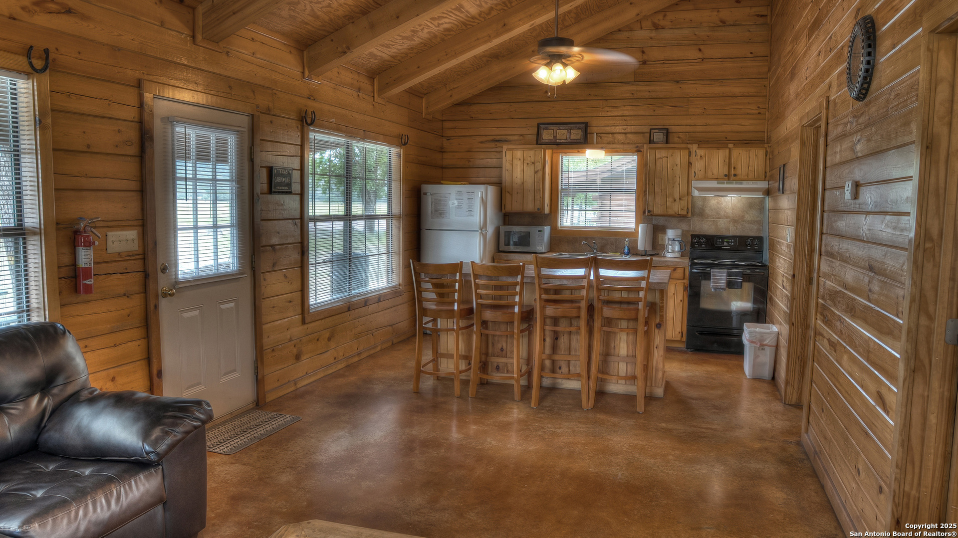 90 Johhny Seibert Lane Rio Frio, TX 78879 - Photo 12 of 49