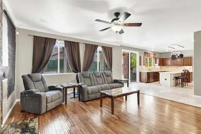 $644,999 | 93 Autumn Day Street, Henderson, NV 89012