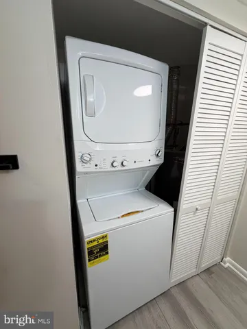 $2,100 | 507 Florida Avenue, Unit 103, Herndon, VA 20170