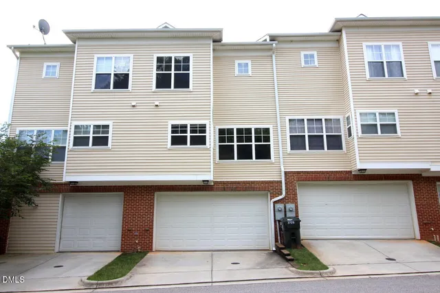 $1,895 | 3705 Glenhaven Road, Raleigh, NC 27606