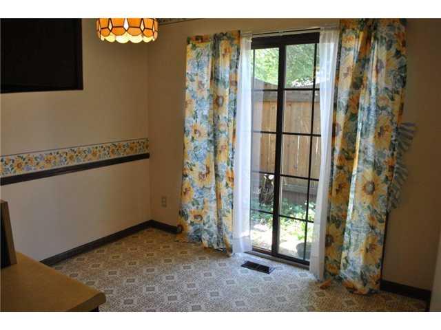 627 Cobblestone Road, Unit 26 3 Avon, IN 46123 - Photo 10 of 20 Gallery Image 10