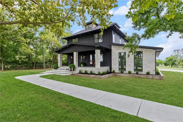 $1,200,000 | 2501 Southwest M 291 Highway, Lee's Summit, MO 64082