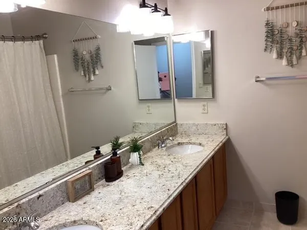 $5,500 | 7633 West Kristal Way, Glendale, AZ 85308