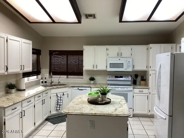 $5,500 | 7633 West Kristal Way, Glendale, AZ 85308